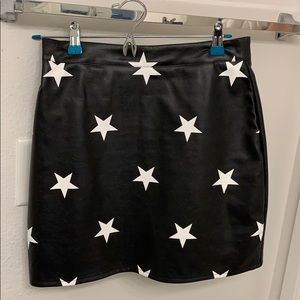 Mini leather star skirt